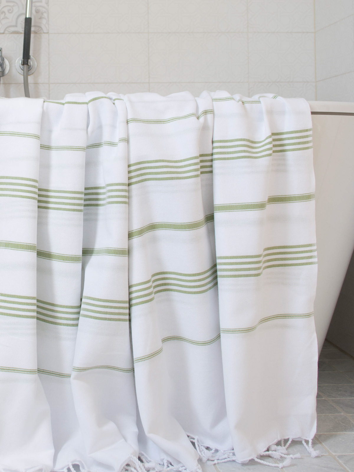 hammam towel white/moss-green